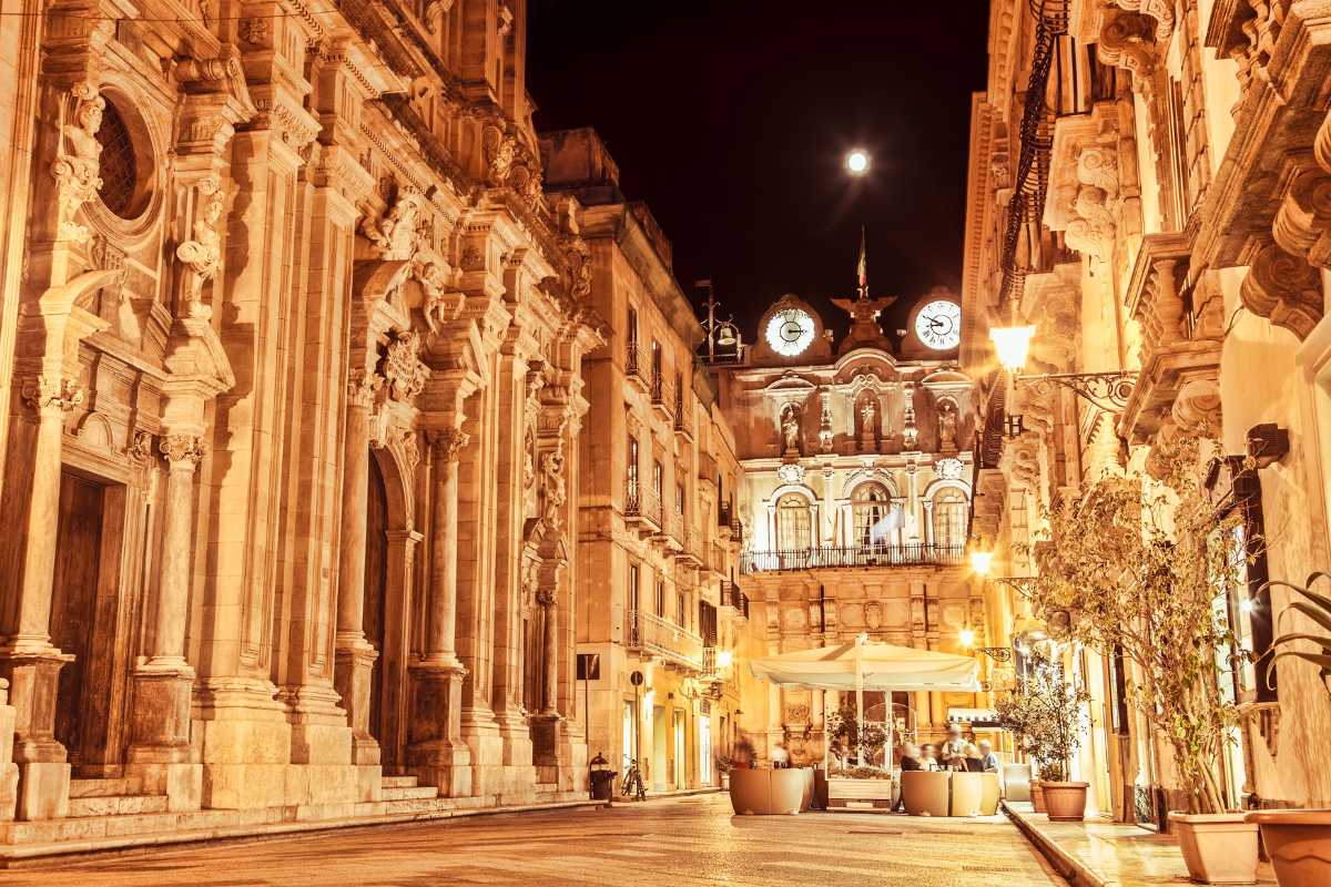 Dettagli architettonici della Cattedrale di San Lorenzo a Trapani